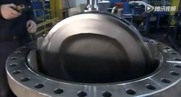 比人還大的大型閥門是怎么制造出來的?- 比人還大的大型閥門是怎么制造出來的?-